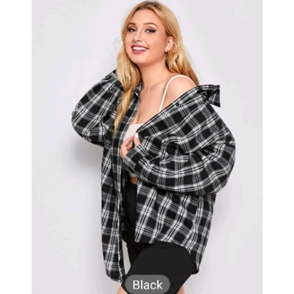 SHEIN Curve Plus Oversized Plaid Button Up Blouse. Size 3XL - Picture 3 of 13